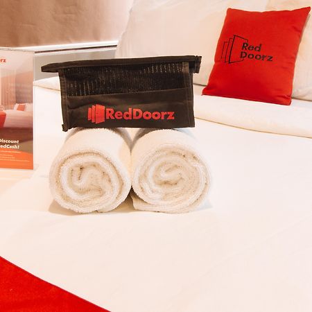 Reddoorz At Hotel Rosemarie Пасай Екстер'єр фото